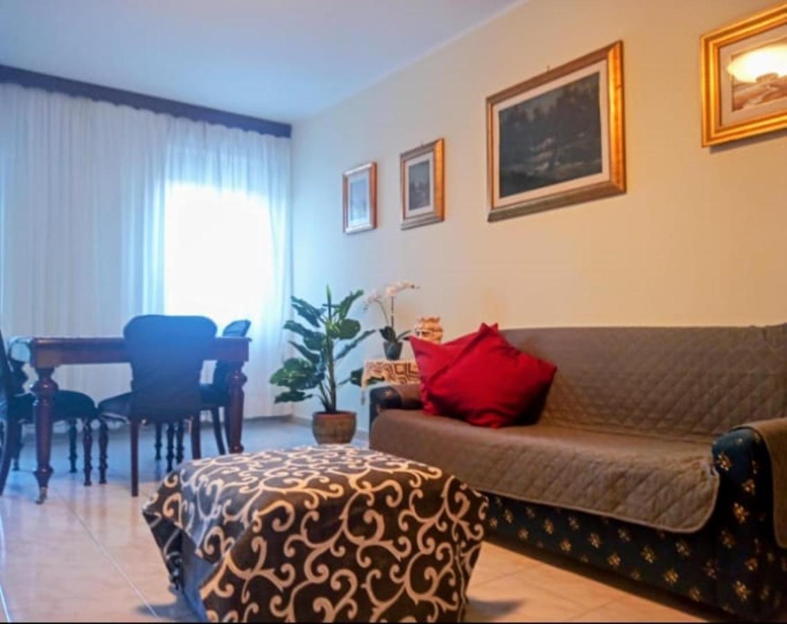 Lorenzo Guest Suite With Free Private Parking-- Cantieri Culturali ปาแลร์โม ภายนอก รูปภาพ