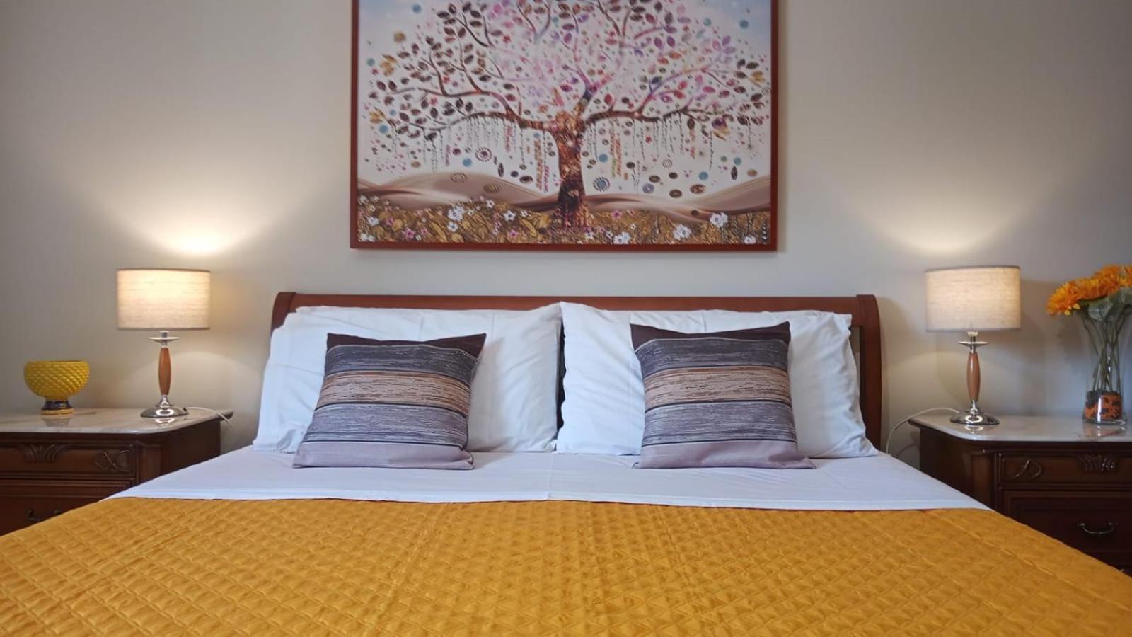 Lorenzo Guest Suite With Free Private Parking-- Cantieri Culturali ปาแลร์โม ภายนอก รูปภาพ