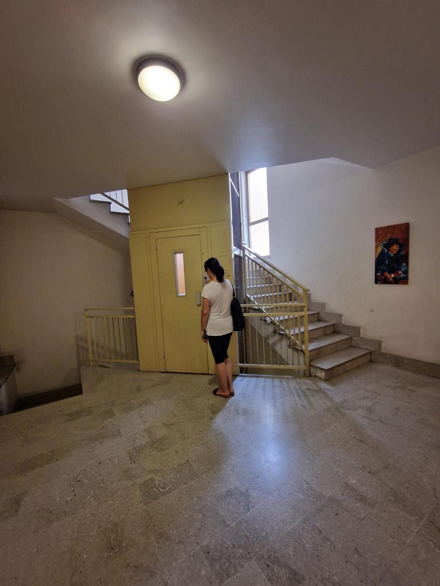 Lorenzo Guest Suite With Free Private Parking-- Cantieri Culturali ปาแลร์โม ภายนอก รูปภาพ